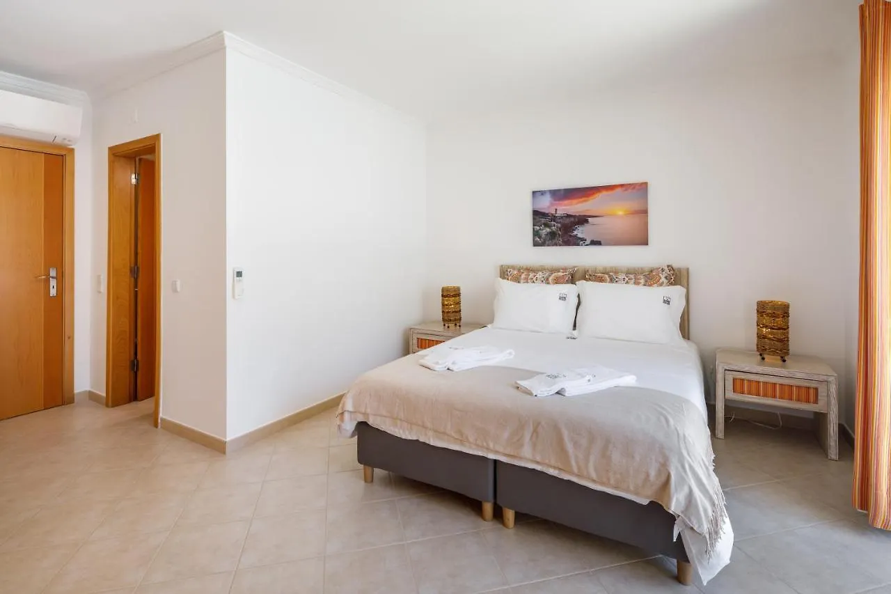 Falesia Sunshine Villa By The Portuguese Butler Albufeira